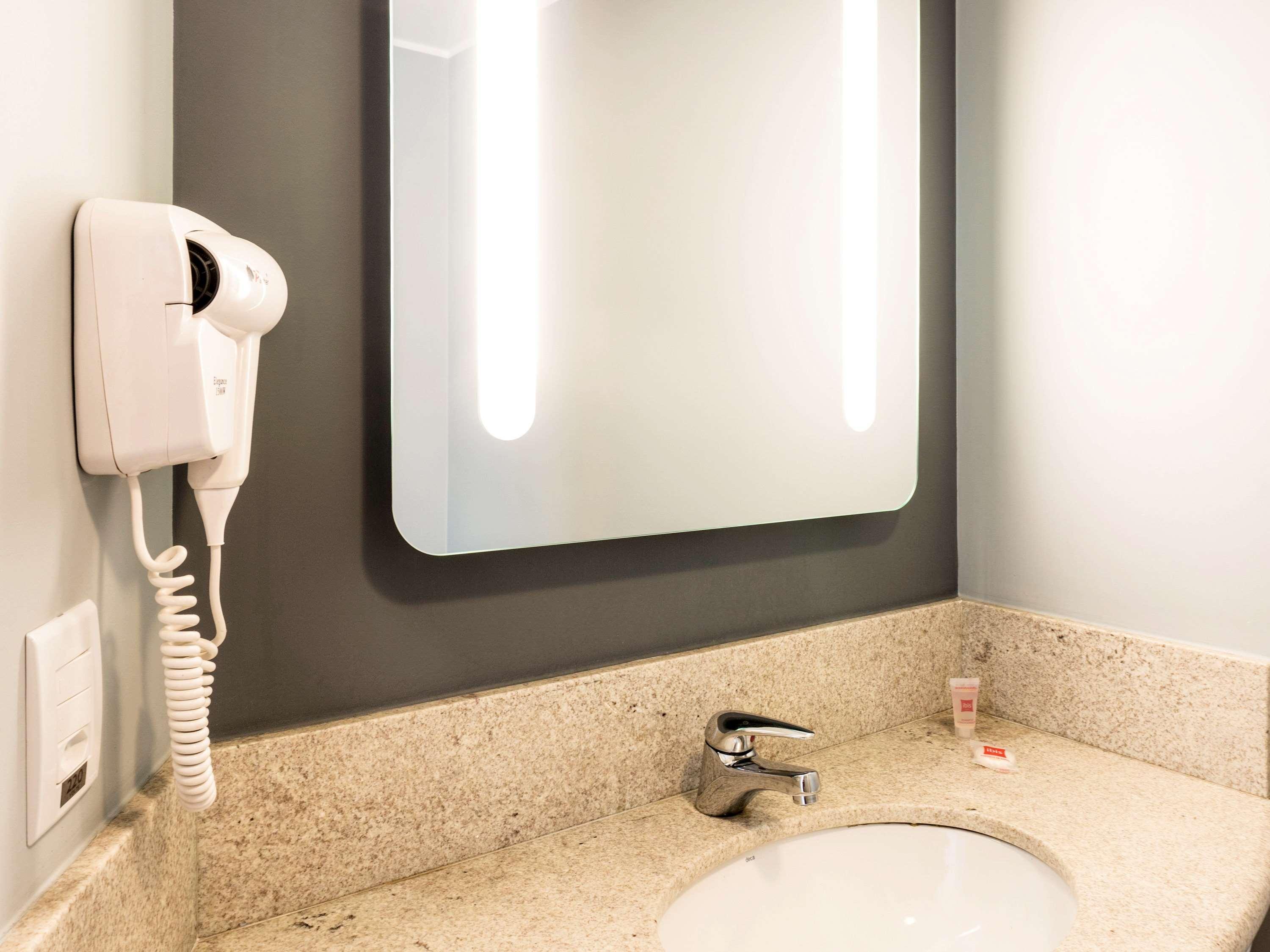Отель Ibis Rio Porto Atlantico Рио-де-Жанейро Экстерьер фото